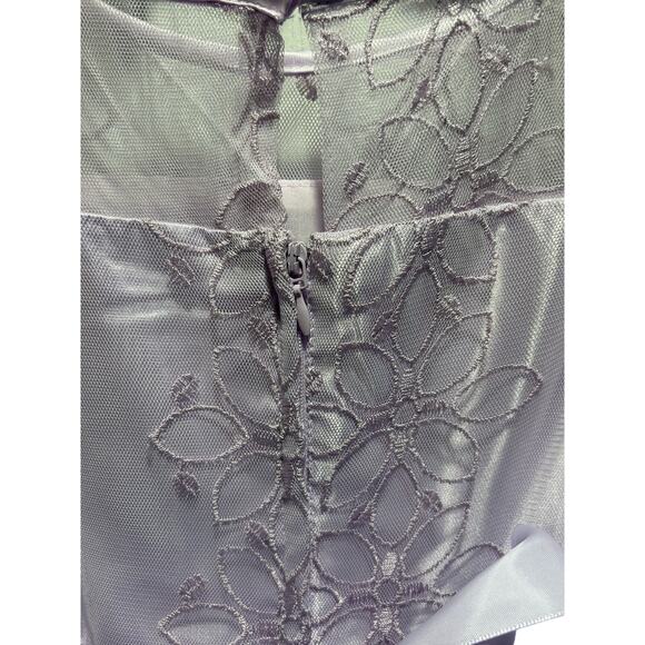 Girls Princess Faith dress size 6 - Picture 3 of 4